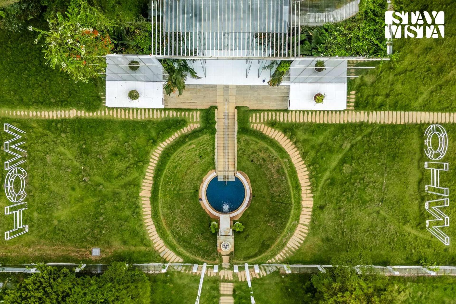 The Crystal Hall India'S Only All Glass Villa Бангалор Екстериор снимка